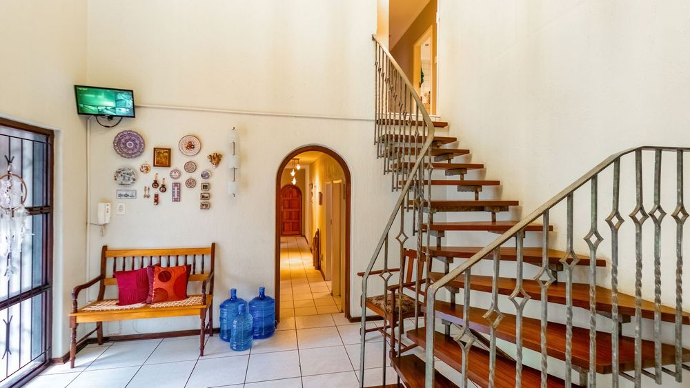 Double volume entrance hall