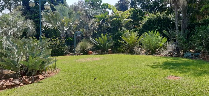 House to Rent in Groenkloof: 4 Bedrooms, Garden, Security, Close to Amenities.