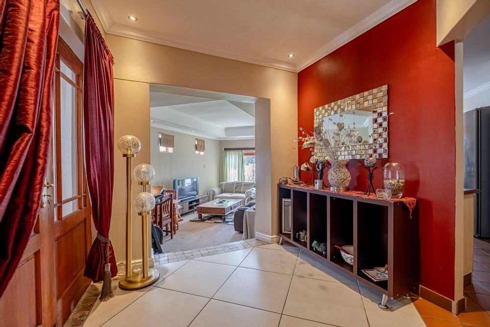 Entrance to 2nd lounge