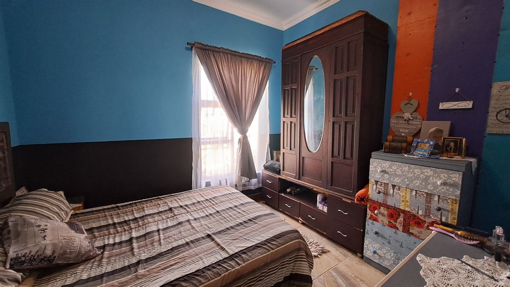 Study or 5 the Bedroom