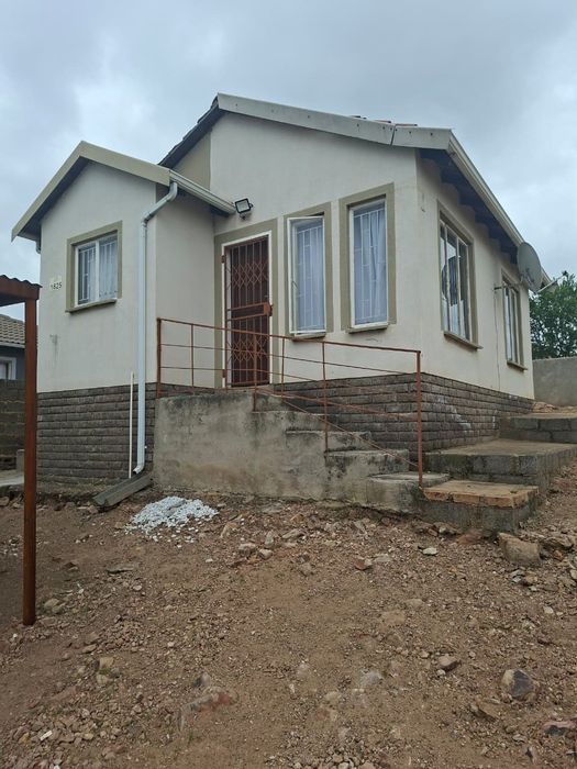 Duvha Park House For Sale: 2 bedrooms, carport, spacious yard, dual entrances.