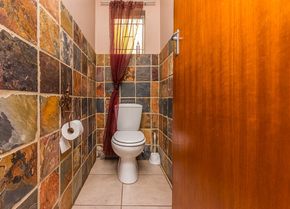 Guest Toilet