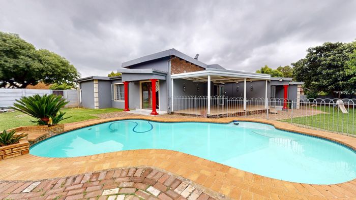 For Sale: House in Sunward Park with pool, flatlet, and spacious living areas.