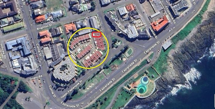 Quigney Townhouse To Rent: 3 bedrooms, private garden, secure complex, ocean views.