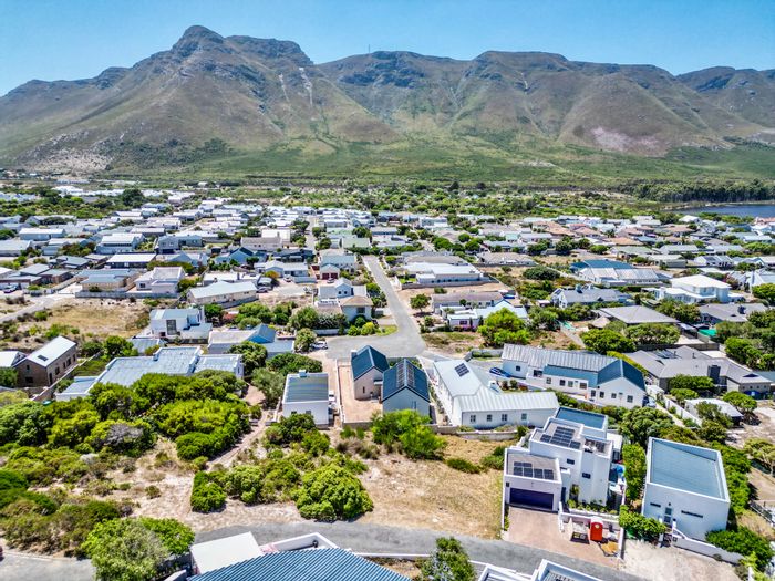 Vermont Vacant Land Residential For Sale: Elevated views, quiet location, HOA benefits.