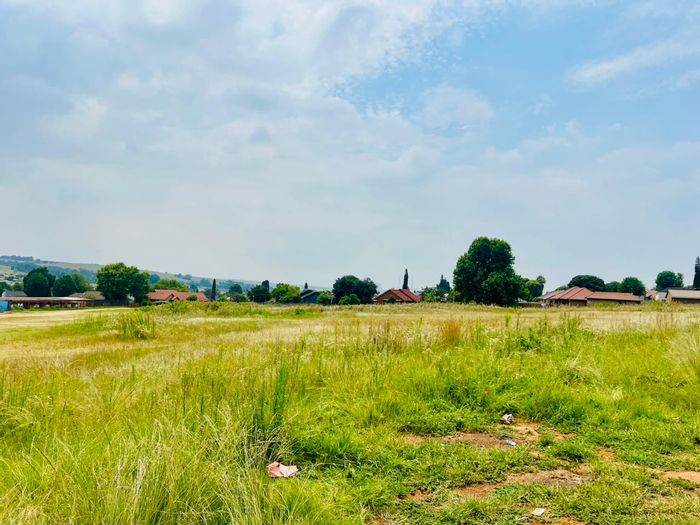 Vacant Land Residential in Duvha Park For Sale, 5200 m², investment opportunity awaits.