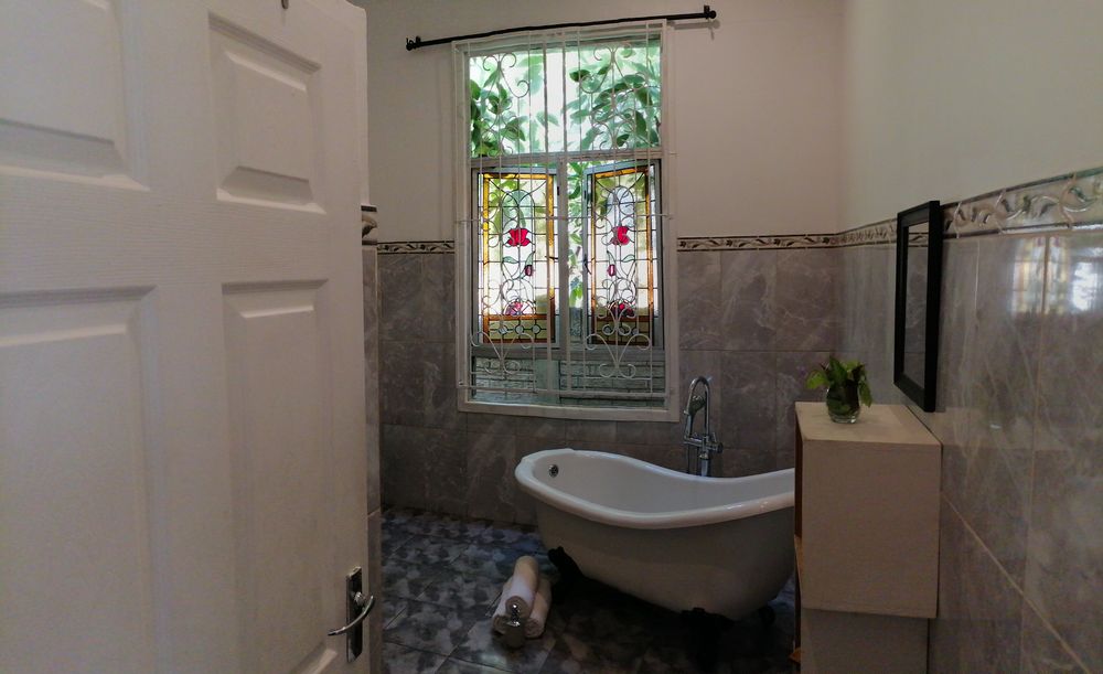 Bathroom/Toilet/Shower