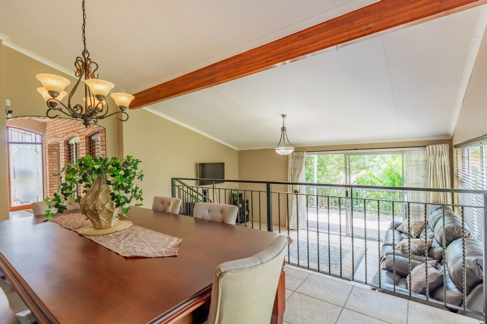 Dining Room and Lounge
