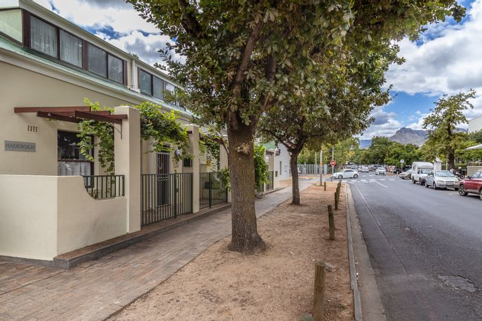For Sale: Townhouse in Stellenbosch Central with 2 bedrooms, garden, and garage.