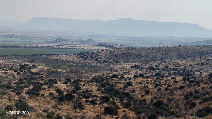 For Sale: Cradock Central Farm, 300 hectares, natural water sources, off-grid potential.