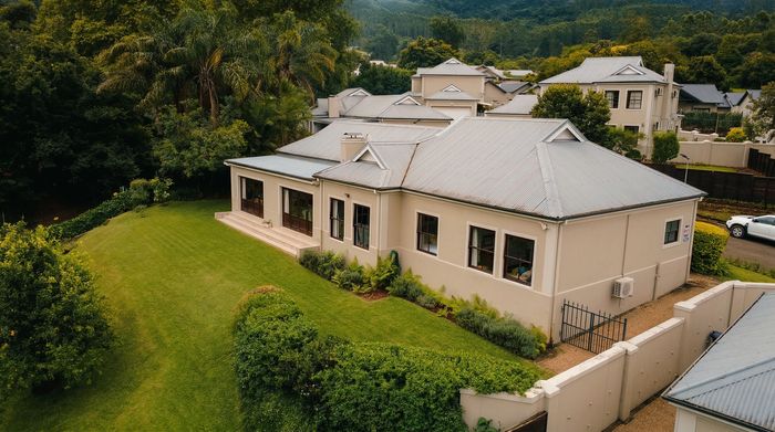 For Sale: House in Ferncliffe with 3 bedrooms, double garage, and secure estate living.