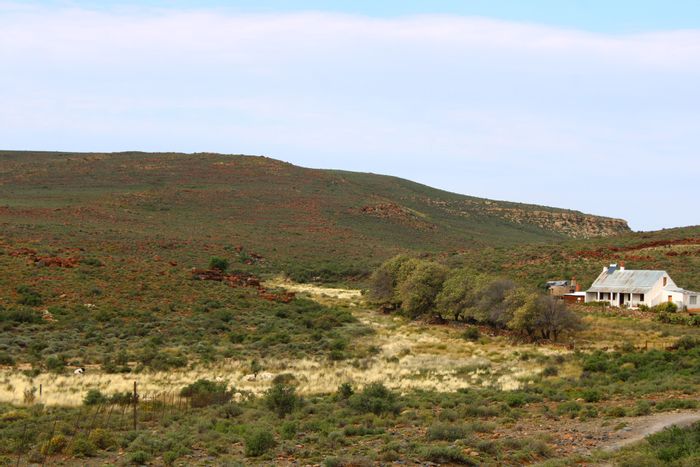 Historic Fraserburg Rural farm for sale: 3488 hectares, livestock-ready, rich water resources.