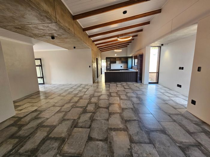 Riversdale Central House For Sale: 3 Beds, Solar, Double Garage, Prime Location.