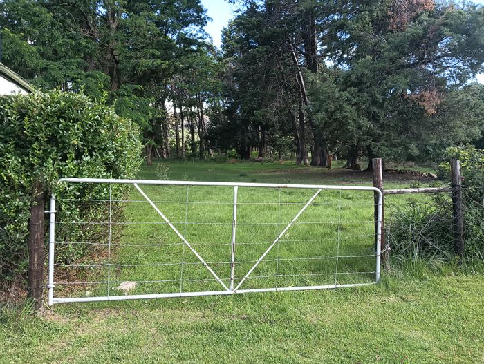 For Sale: 2141 m² Vacant Land in Rhodes, borders Tintern Stream, four stands consolidated.