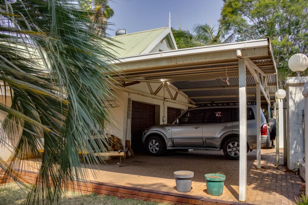 Double Garage with carport