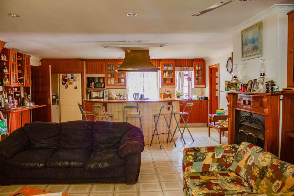Open plan Living room Kitchen