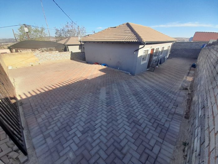 For Sale: House in Lotus Gardens, 3 beds, secure yard, near amenities.
