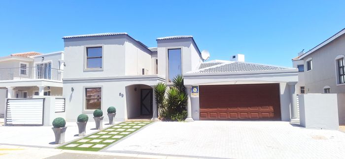 Calypso Beach House For Sale: 4 beds, pool, garage, near beach and amenities.