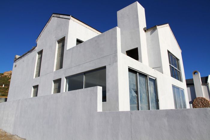 For Sale: House in St Helena Views with ocean views, balcony, and security patrol.