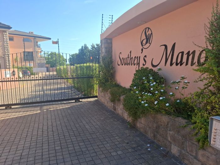 For Sale: 2-Bedroom Apartment with Garage, Pool, and Gated Access in Somerset West Central.