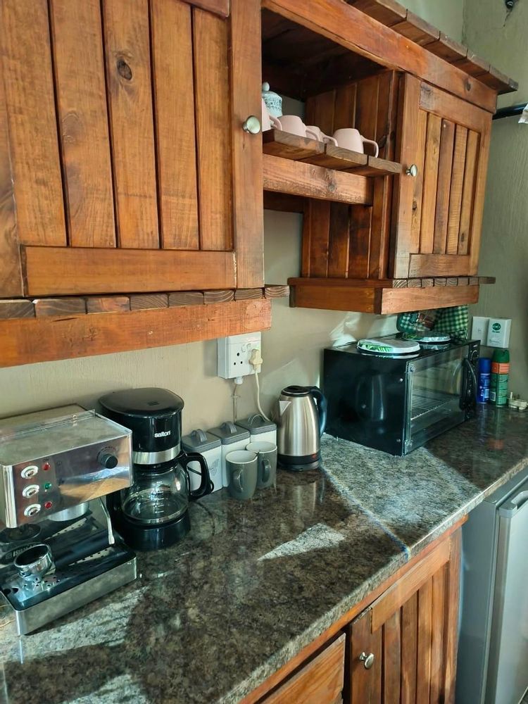 Bedroom 4 Kitchenette