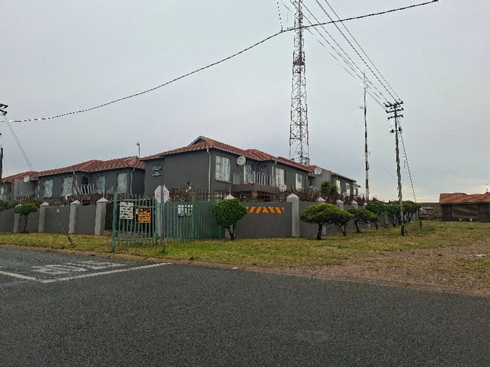 For Sale: 3-Bedroom Apartment in Risana with Security, Balcony, and Open Plan Living.