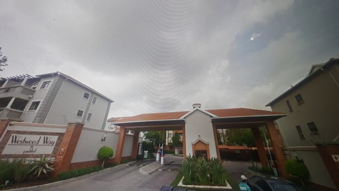 2-Bedroom Apartment To Rent in Paulshof with pool, clubhouse, and 24-hour security.