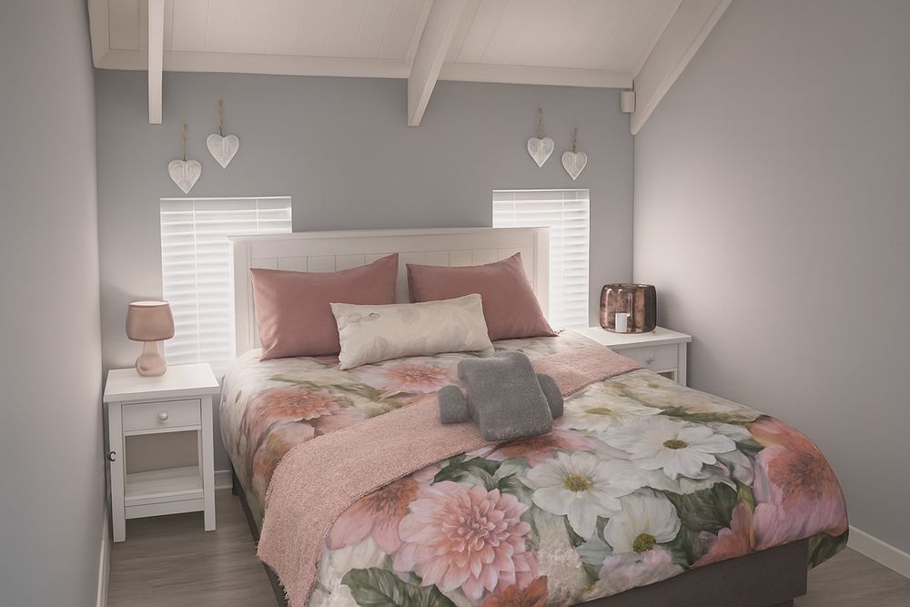 Third bedroom upstairs with BIC