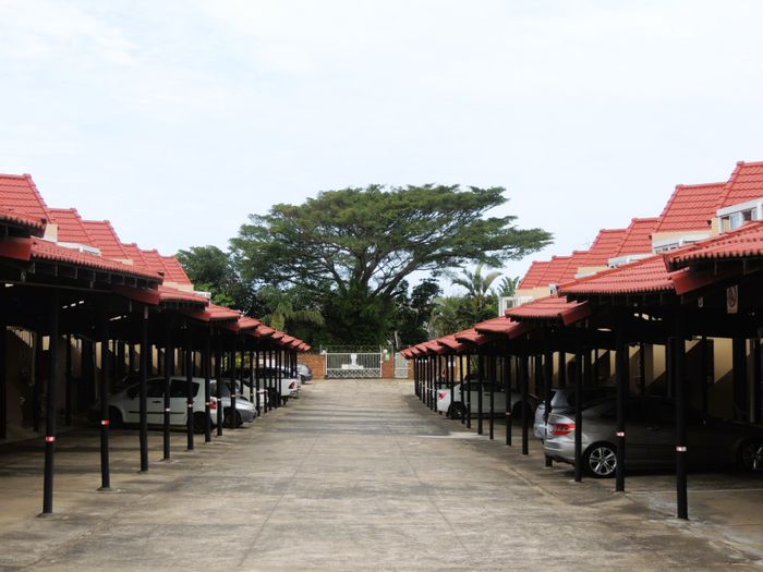 For Sale: Apartment in St Michaels On Sea with pool, parking, and amenities.