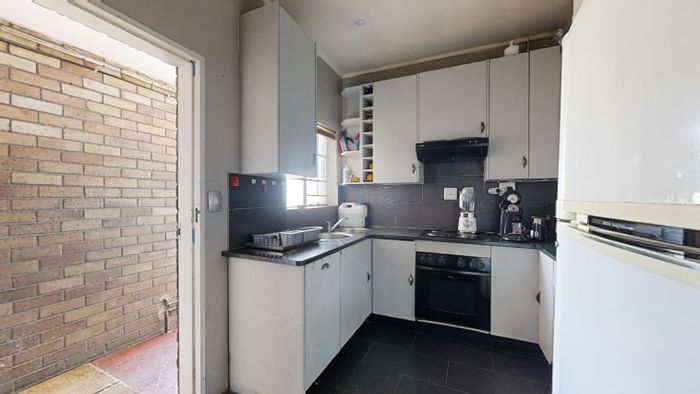 Lambton Flat For Sale: 2 Bedrooms, balcony, parking, near schools and transport.