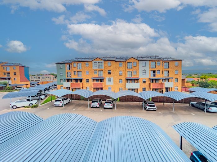 For Sale: Apartment in Montana Tuine with two bedrooms, balcony, and covered parking.