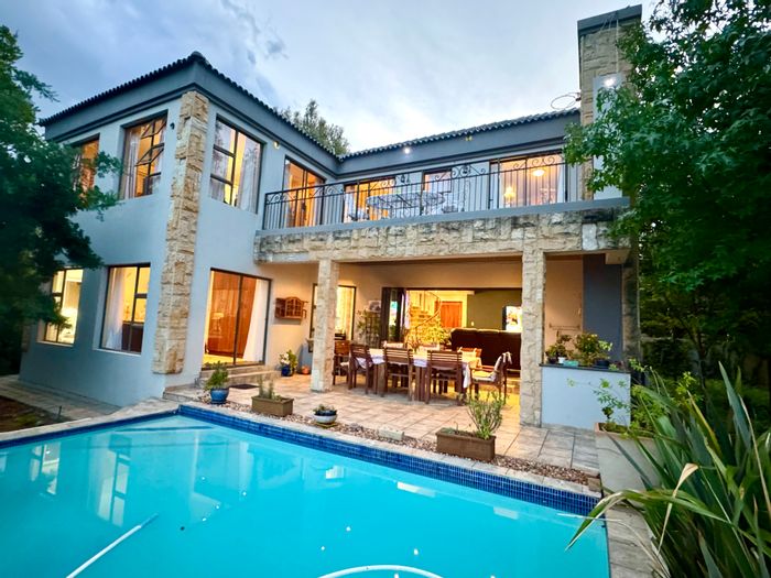 For Sale: House in Woodland Hills Wildlife Estate with pool, braai, and greenbelt views.