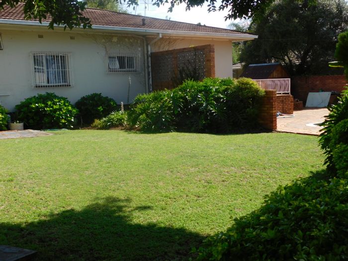 Colbyn House For Sale: 14 bedrooms, pool, flatlets, ample parking, low traffic.