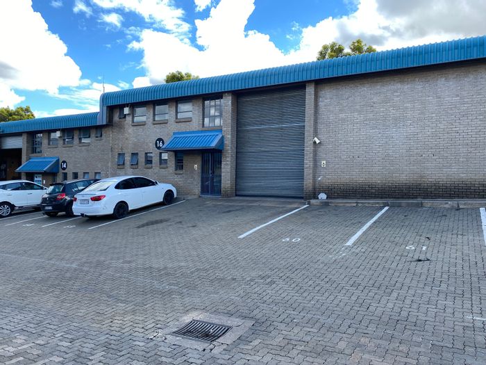 Industrial unit in Kya Sands to rent: 24-hour security, easy access, ample space.