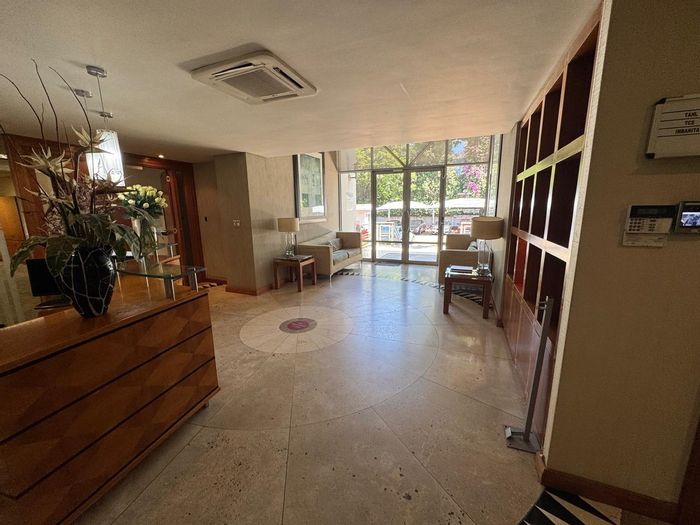 To Rent: Prime Office in Illovo with plug-and-play setup and 24/7 security.