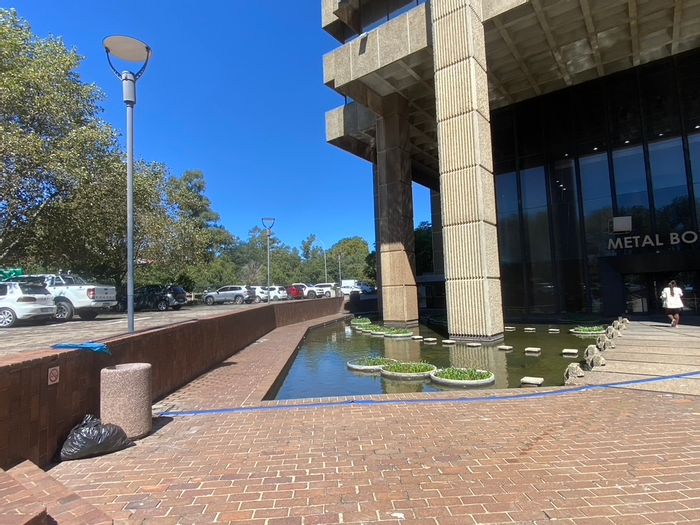 Affordable office suites with amenities in Milpark - To Rent, ideal for businesses.