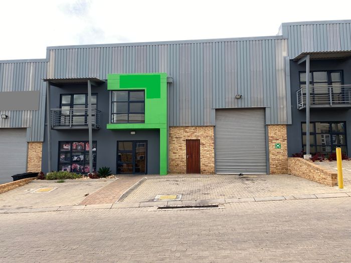 Kya Sands Industrial Unit To Rent: 304m² with warehouse, offices, and security access.