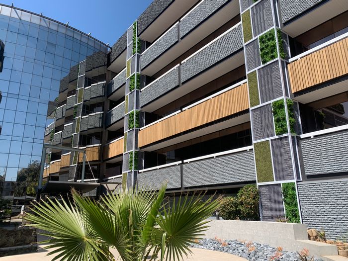 First-floor office in Bedfordview Central with lift access, near highways and retail.