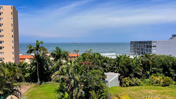 For Sale: 3-bedroom apartment in Umhlanga Central with ocean views and direct beach access.