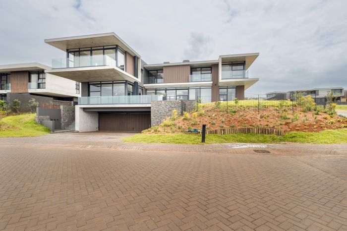 For Sale: House in Umhlanga Ridgeside with pool, cinema, and 24-hour security.