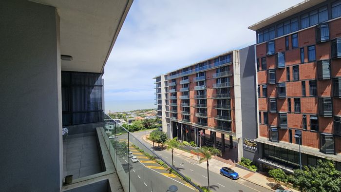 For Sale: 2-Bedroom Apartment in Umhlanga Ridge with Pool and Balcony.