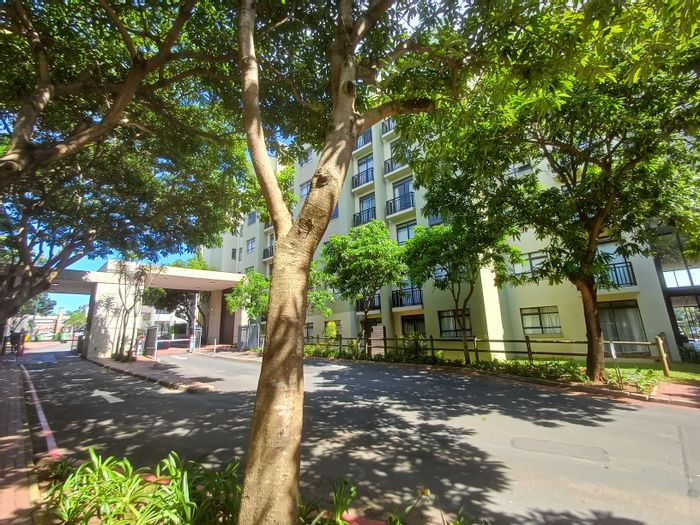 For Sale: 2-Bedroom Apartment in Umhlanga Ridge with Pool, Braai, and Security.