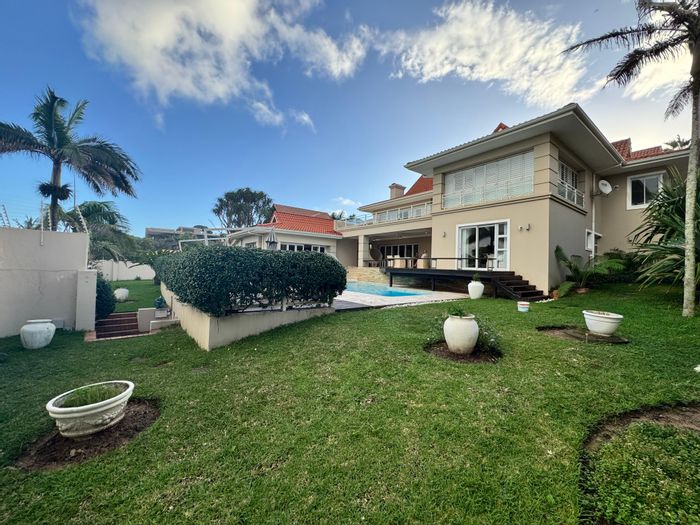 For Sale: House in Umhlanga Central with pool, flatlet, and ample parking.
