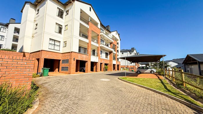 3-Bedroom Apartment To Rent in Ballito Central with gym, pool, and pet-friendly amenities.