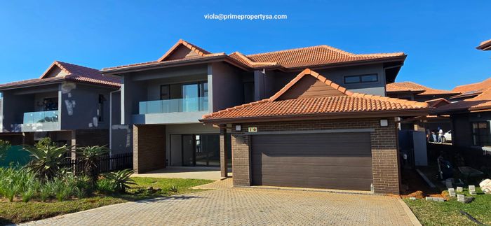 Izinga House To Rent: 3 beds, 3.5 baths, secure estate, double garage.