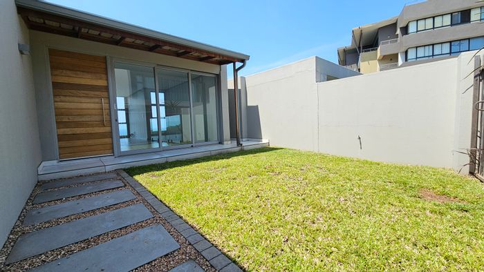 La Lucia Ridge Townhouse For Sale: 3 beds, generator, spacious living, secure location.