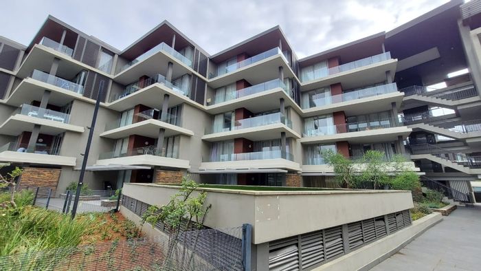 Sibaya Precinct Apartment To Rent: 3 beds, pool, secure parking, fully furnished.
