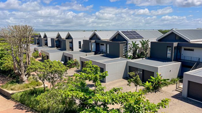 3-Bedroom Apartment To Rent in Ballito Central with garden and secure parking.