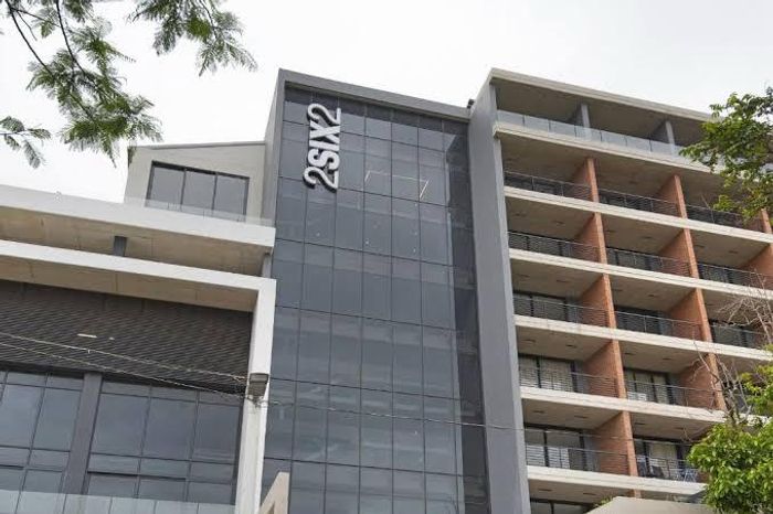 For Sale: Windermere Apartment with 2 beds, pool access, and secure parking.