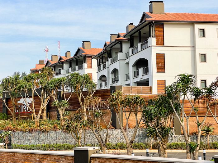 Izinga Estate Apartment To Rent: 2 beds, 2 baths, secure living, air-conditioning.